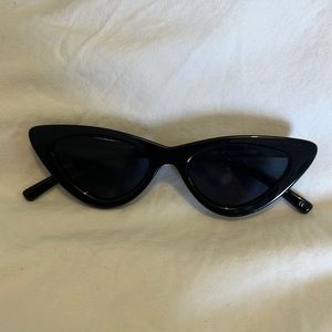 Le Specs x Adam Selman “the last Lolita” sunglasses.